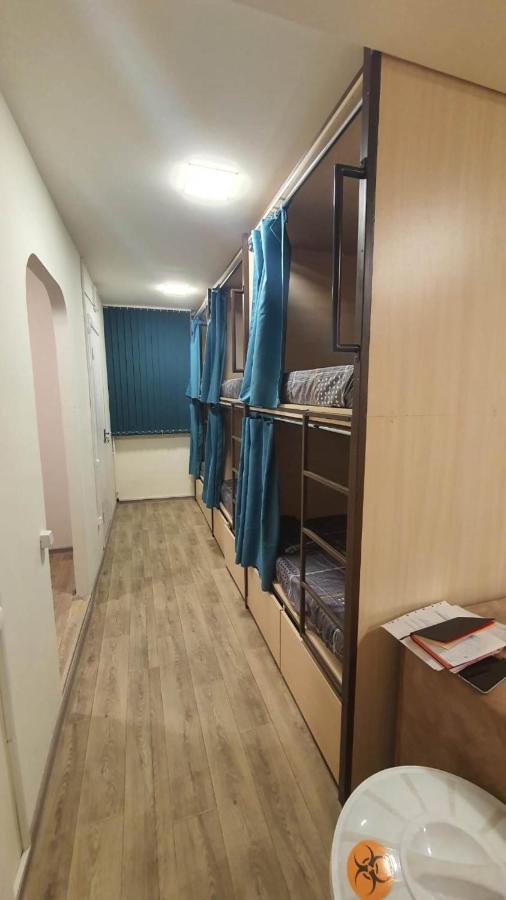 Bonvenon Capsule Hostel Yerevan Exterior photo